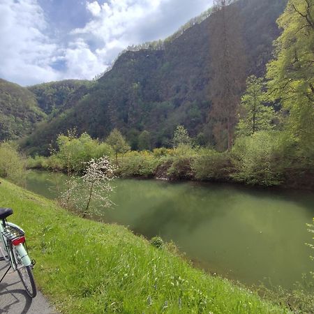Entre Meuse Et Foret Revin  Luaran gambar