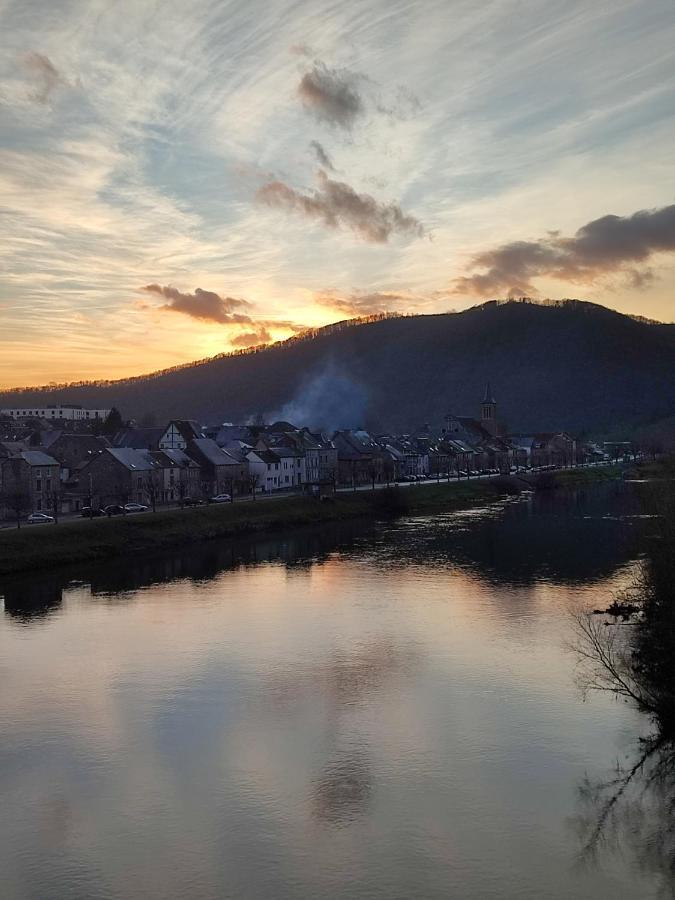 Entre Meuse Et Foret Revin  Luaran gambar