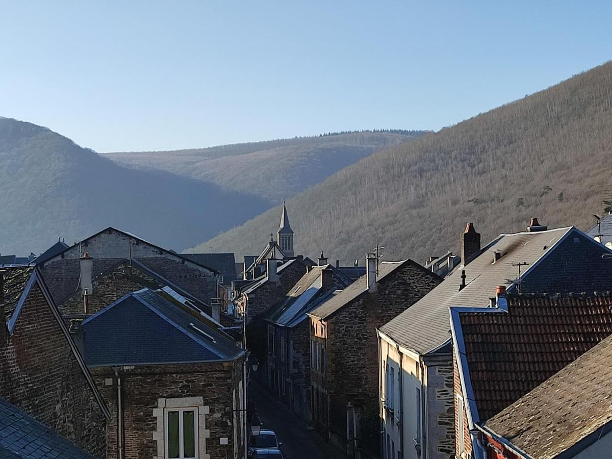 Entre Meuse Et Foret Revin  Luaran gambar